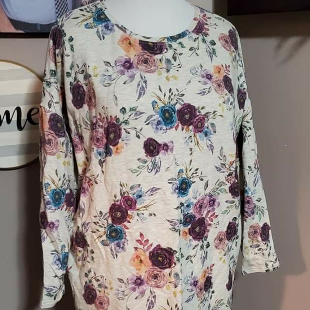 Custom long sleeve floral tunic